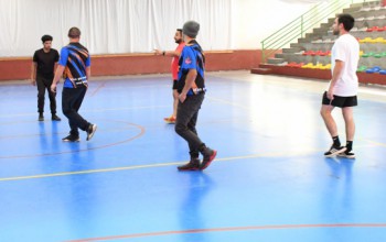 FORMAMOS A JÓVENES Y MUJERES COMO ÁRBITROS