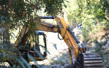 EFECTUAMOS LABORES DE MANTENCIÓN EN CAUCE DE RÍO MANCO