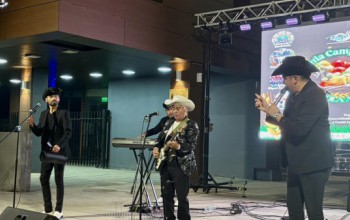 FERIA CAMPESINA AGRÍCOLA Y APÍCOLA LLENÓ DE TRADICIÓN PLAZA DE HUÉPIL