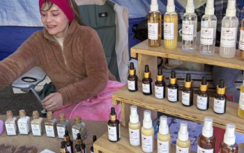 FERIA CAMPESINA AGRÍCOLA Y APÍCOLA LLENÓ DE TRADICIÓN PLAZA DE HUÉPIL