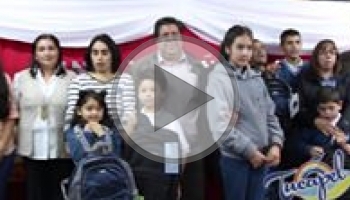 ALUMNOS Y ALUMNAS DE ESCUELA DE TRUPÁN RECIBEN MOCHILAS